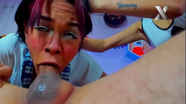 Two slut girls enjoying a lucky guy inside their house 