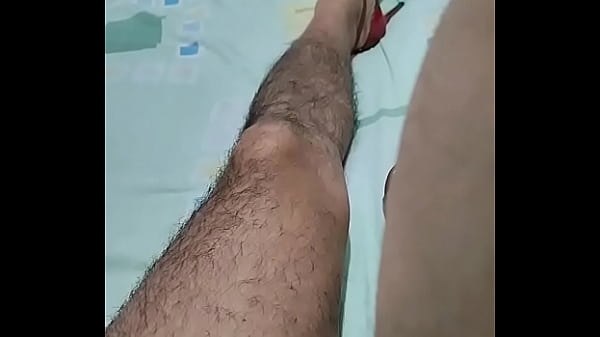 Jennytvcl, hermosa chica tv usando medias, pantimedias y zapatillas 