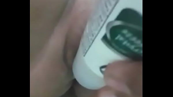 Mi esposa con desodorante