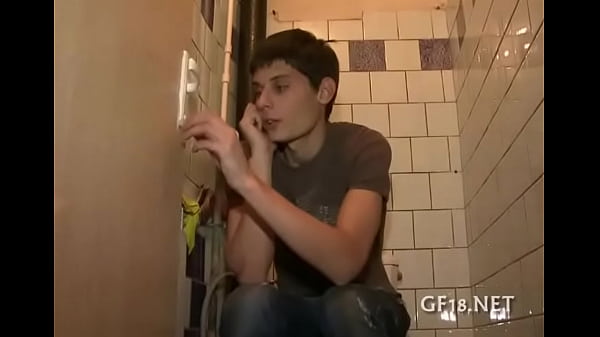 Nonton Boy Sits And Stares thumbnail