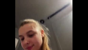 Hard Masturbate In The Gym thumbnail