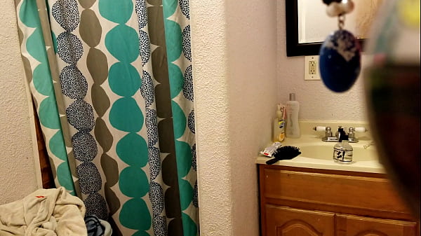 Mi cu&ntilde_ado en el ba&ntilde_o