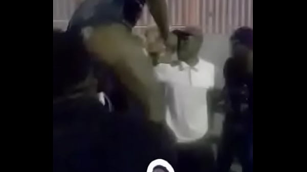 Nonton Twerking Naked thumbnail