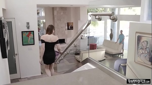 Poolboy fucked an elegant shemale tight ass 