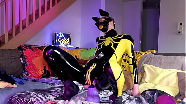 Play MP4 - I SUCKED HIS DELICIOUS DICK AND HE FINGERED ME - Vincent and Vitor