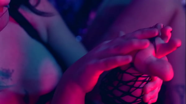 Nonton Small Feet Tickling Submission thumbnail