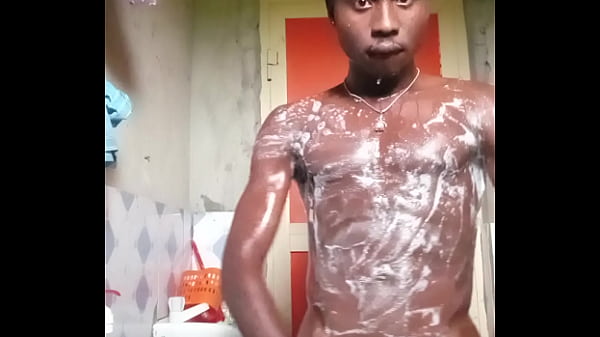 Play MP4 - Bathroom whore