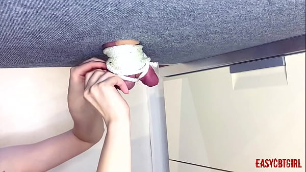 Pervert girl tied_a dick with balls and pulls forthem on the milking table AnnyCandy Painboy