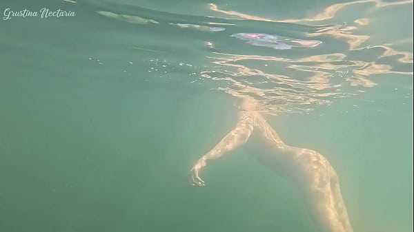 I secretly filmed nude swimming girl with perfect body on my go pro camera 