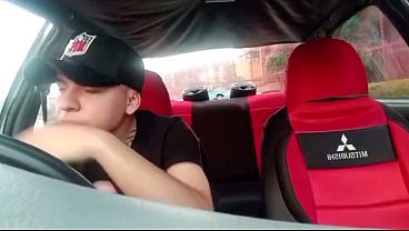 Nonton Los Conductores Son Muy Lindos thumbnail