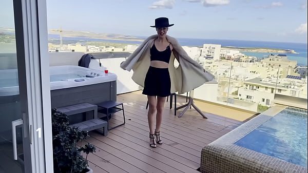 Nonton Drone Diaries With Pilot Daisy thumbnail