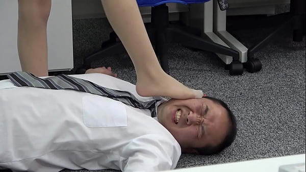 Nonton Female President's Disciplinary Games For Delinquent Employees thumbnail