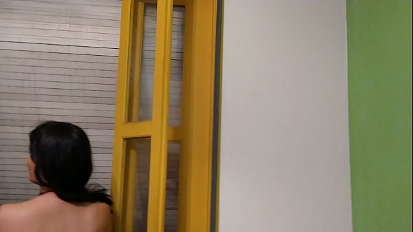 VIREI EMPREGADINHA DO BLUEZAO YOUTUBER FIZ TUDO O_QUE ELE ME ORDENOUDIREITINHO