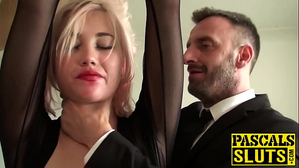 Hardfucked_curvy babe toys_her pussy on maledoms wish