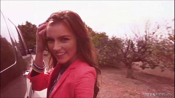 Play MP4 - Hot Teen Emma s&period; Fucked Right Through Her Jeans