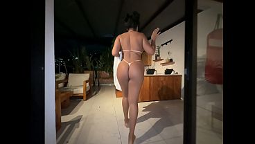 Nonton Mi Vecino Me Pilla Masturbandome Y Termina Metiendome Su Gran Polla En Mi Tetas thumbnail