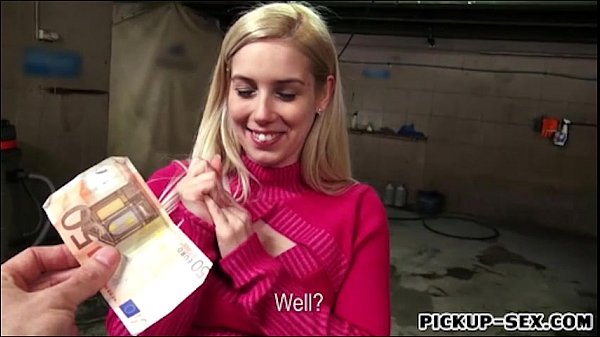 Horny Eurobabe Ellenfucked_in car park