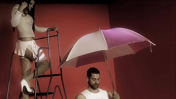 Nonton Big Boobed Brunette Jodi James Gets Covered In Chocolate To Suck And Fuck thumbnail