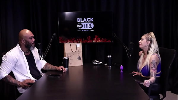 Nonton Os Clientes Voltam Por N&atilde;o Dar S&oacute; O Sexo, Se Masturbava Desde Nova, Teve Um Cliente Ladr&atilde;o De Banco, E Quis Pagar O Boquete - Julia Fontanelli (watch On: Sheer/red) thumbnail