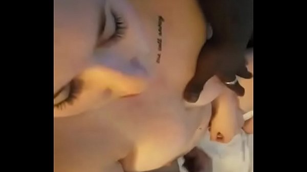 Nonton White Girl Boogie thumbnail