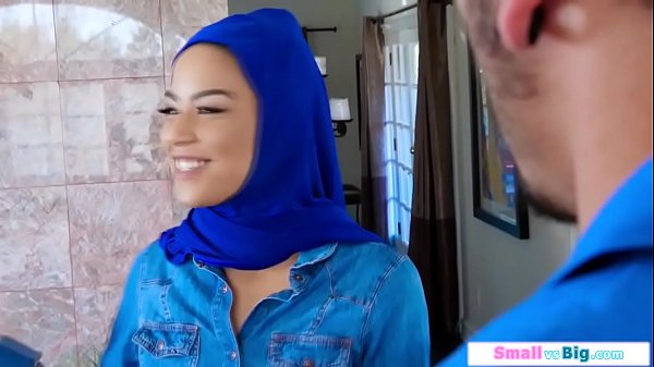 Play MP4 - Arab teen getting fucked by two big guys