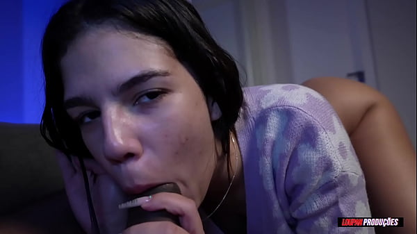 Quem ver essa carinha t&iacute;mida n&atilde;o imagina o quanto ela adora dar o cuzinho gostoso | Aylla Mel | LP Produ&ccedil;&otilde;es 