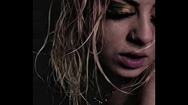 Nonton Komodo S5 thumbnail