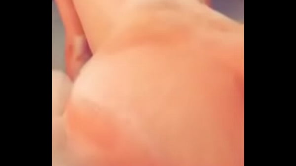 Play MP4 - Stepmom in bath