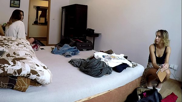 Voyeur Cam To Capture Girls Fitting Room thumbnail