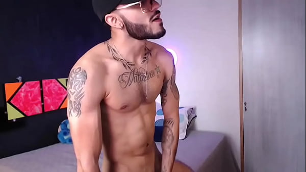 Naked Man In Bed Cums thumbnail