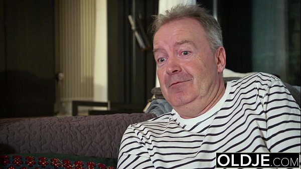 Play MP4 - BIG TITS BEAUTIFUL TEEN 19YO HARDCORE OLD YOUNG SEX FUCK BLOWJOB SWALLOW