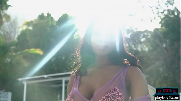 Play MP4 - Two amazing ebony models Selene Kitt and Mimi Desuka show off for Playboy