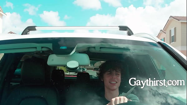 20yo Gay Dude Has The Best Sex With A 40yo From Gay Hook Up App 