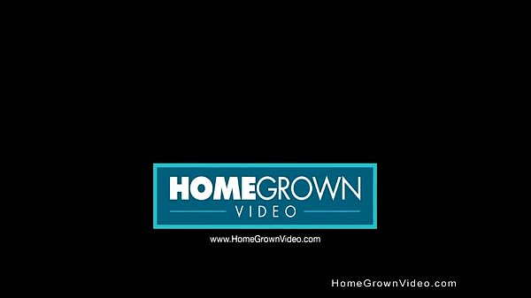 Nonton Horny Couple Have A Great Afternoon thumbnail