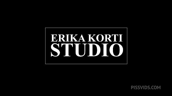 Nonton Pissed Hot Milf Slut Makarena Ira Drinks Urine And Enjoys Of Interracial Anal Fucking Eks002 thumbnail