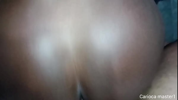 Play MP4 - Pretinha gostosa gosta de ganhar leite