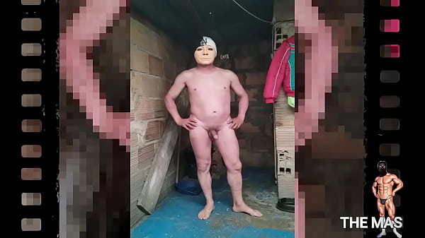 mira mi culo por la casa empeloto 