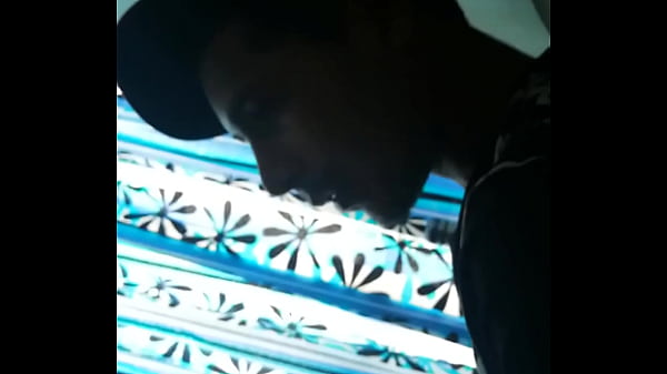 HETERO MASTURBANDOSE 