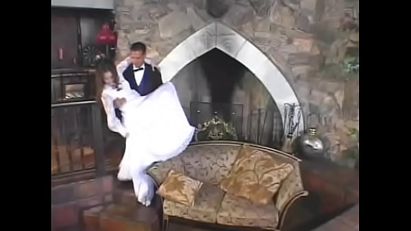 Play MP4 - Stupid hoe gets ass fucked