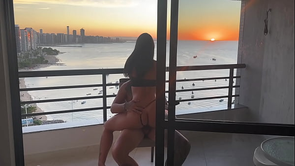 Play MP4 - SENTEI GOSTOSINHO AT&Eacute; ELE GOZAR TUD&Atilde;O - No p&ocirc;r do sol &eacute; mais gostoso