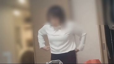 美人OL人妻のビジネススーツ着替えをこっそり撮影Home made amateur 個人撮影