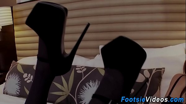 Teenagerstoes cum dumped