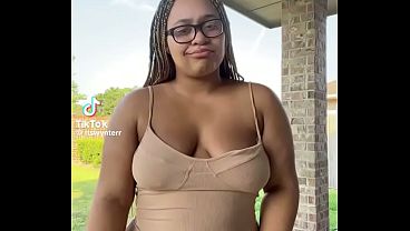 Nonton White Big Sweet Boody thumbnail