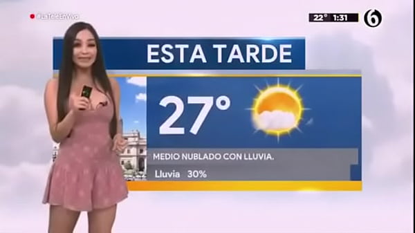 Emily Qui&ntilde;ones en sexy vestido rosa 