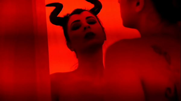 BEST HALLOWEEN_PORN: WITCH MAKES YOU CRAZY