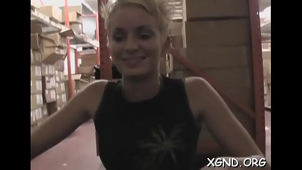 Mellow ass teen rides one-eyed monster 