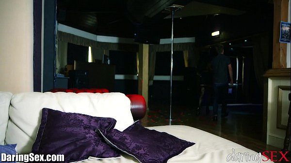 Play MP4 - DaringSex Ebony Deepthroating and Fucking