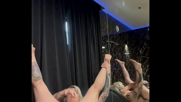 Squirt inthe hotel room