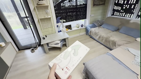 Nonton Unpacking And Testing New Toy For Sandy's Pussy. Fuck And Cum On Tummy In The End thumbnail