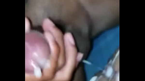 Le llenode leche la vagina